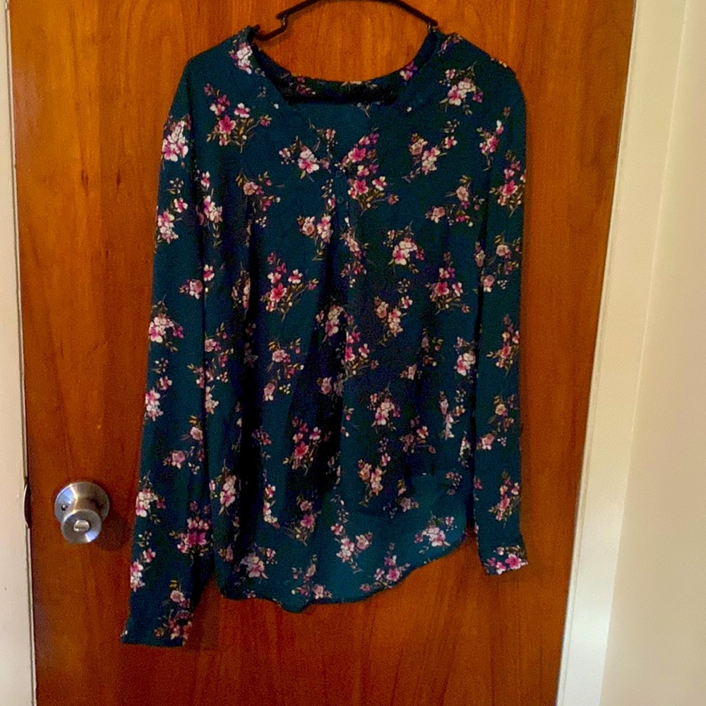 Forever 21 large blouse. Green with flowers
